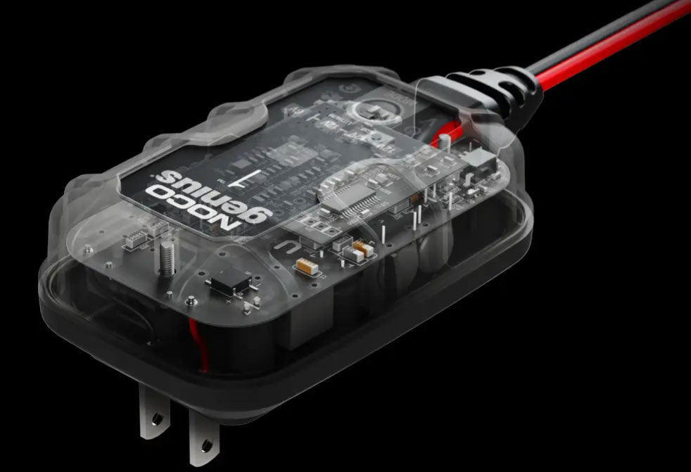 NOCO GENIUS1 Smart Trickle Battery Charger With Protective Case