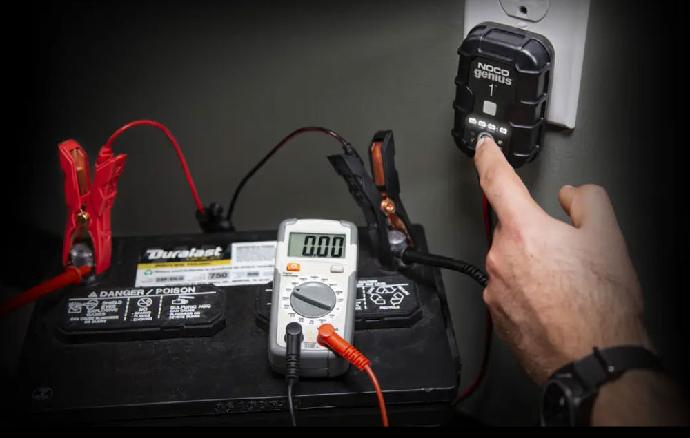 NOCO GENIUS1 Smart Trickle Battery Charger With Protective Case