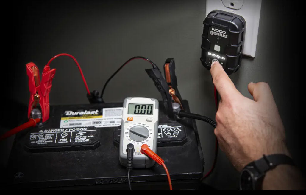 NOCO GENIUS1 Smart Trickle Battery Charger With Protective Case