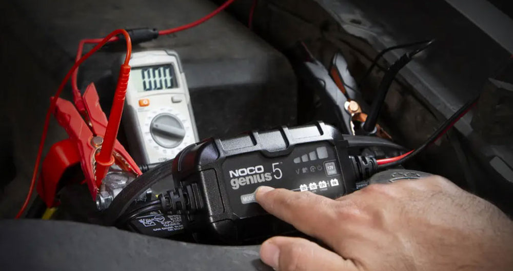 NOCO GENIUS5 Smart Trickle Battery Charger With EVA Protective Case