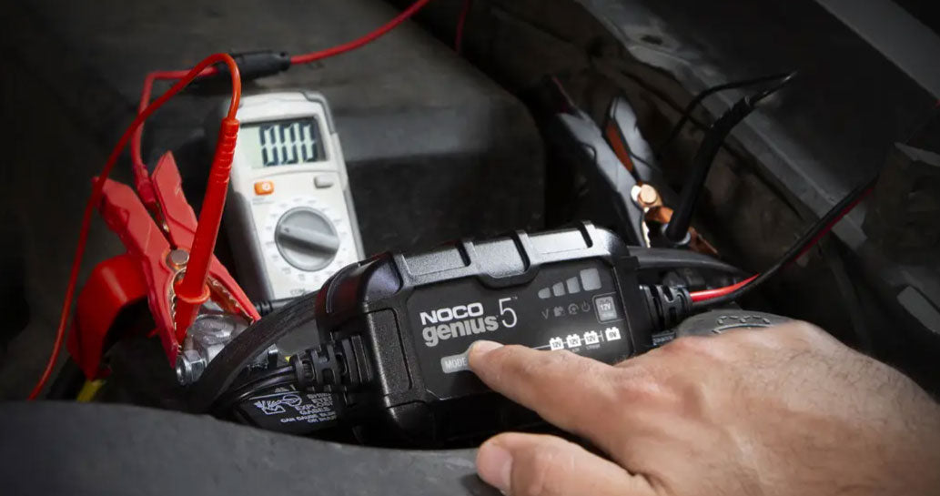 NOCO GENIUS5 Smart Trickle Battery Charger With EVA Protective Case